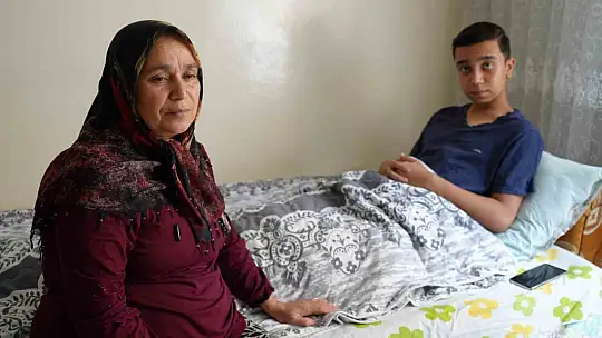 Yorgun mermi, damda oturan 16 yaşındaki Mertcan'ı hayattan koparıyordu