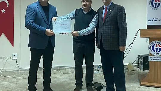 Yüksekokul öğrencilerine pazarlama ve reklam semineri