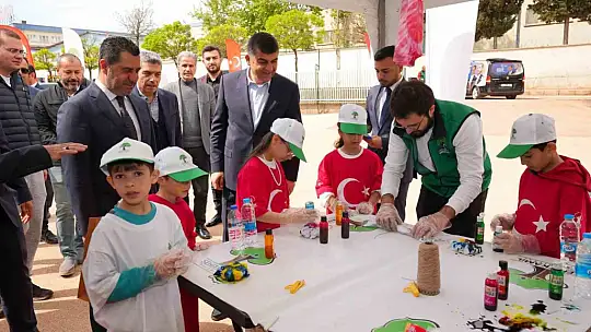 Yüzlerce çocuk şenlikte buluştu