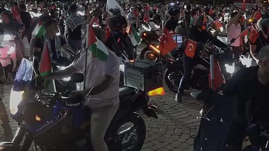 Yüzlerce motosikletli Filistin'e destek için konvoy oluşturdu