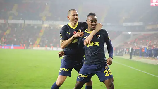 Ziraat Türkiye Kupası: Gaziantep FK: 0 - Fenerbahçe: 1 (Maç devam ediyor)
