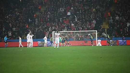 Ziraat Türkiye Kupası: Gaziantep FK: 0 - Fenerbahçe: 2 (İlk yarı)