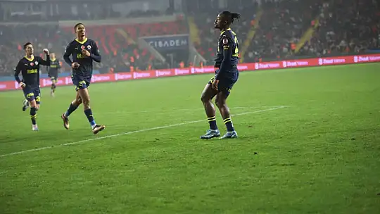 Ziraat Türkiye Kupası: Gaziantep FK: 0 - Fenerbahçe: 2 (İlk yarı)