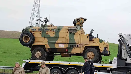 Zırhlı askeri araç devrildi, 6 asker yaralı