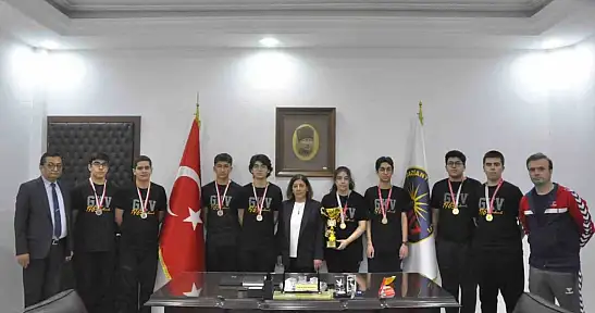 Satrançta Gaziantep'in hamle Şampiyonu GKV Özel Liseleri