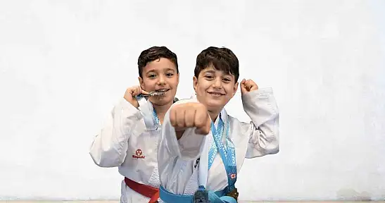 Türkiye Karate Ligi Sakarya Etabında Erdem Koleji damgası