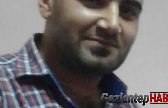 Park halindeki araca çarpan motosikletin sürücüsü öldü