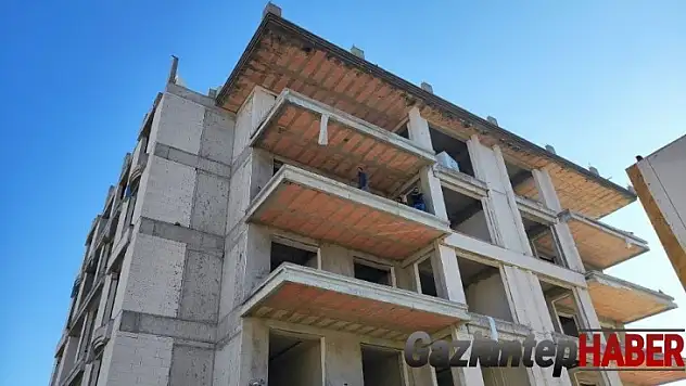 2 kardeşini inşaatta infaz etti