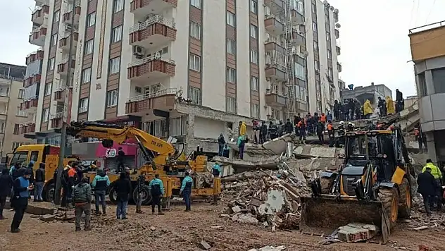 51 kişinin öldüğü Furkan Apartmanı'ndaki sanıklar yeniden yargılanacak