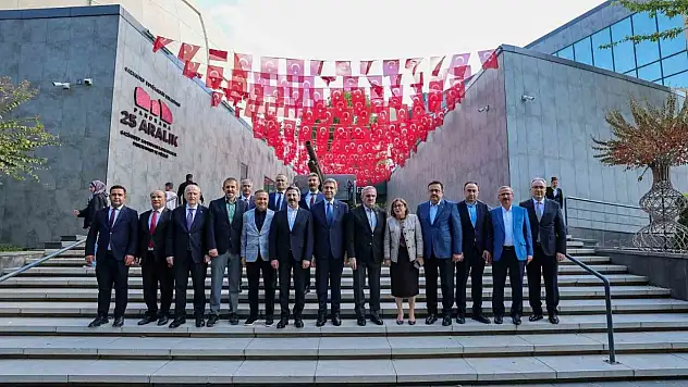 AK Parti Genel Başkan Yardımcısı Demir: '25 Aralık Panorama Müzesi, tarihi canlandıran kıymetli bir eser'