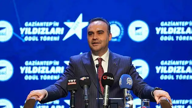 Bakan Kacır: '23 yıl önce 36 milyar dolar olan yıllık ürün ihracatımız 270,6 milyar dolara çıktı'