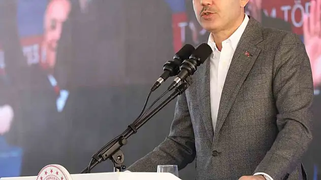 Bakan Kurum: 'CHP'nin hayal dahi edemeyeceği eserleri yapmaya devam edeceğiz, deprem bölgesinden ayrılmayacağız'
