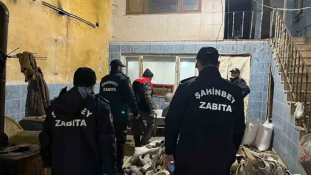 Gaziantep'te bin 300 kilo sağlıksız sakatat ele geçirildi, iş yeri kapatıldı