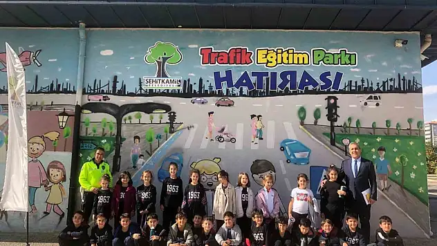 GKV'li minikler trafik kurallarını öğreniyor