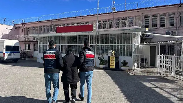 Kırmızı bültenle aranan DEAŞ üyesi Gaziantep'te yakalandı