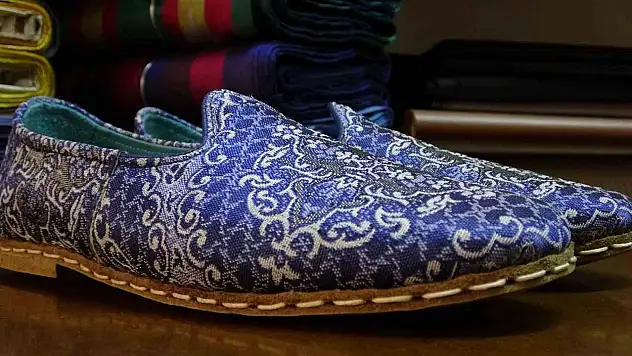 Kutnu kumaşından yapılan ürünler büyük ilgi görüyor