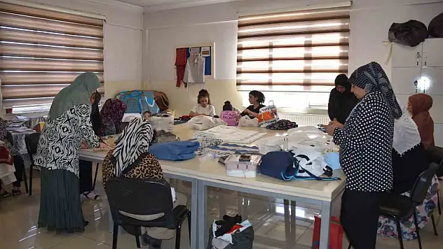 Şahinbey'de kadınlar hem üretiyor hem kazanıyor