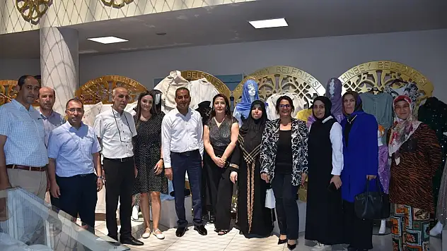 Selçuklu Gençlik Merkezi kursiyerlerinden el emeği sergisi