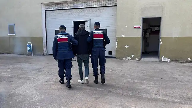 Gaziantep'te aranan 5 şahsı jandarma yakaladı