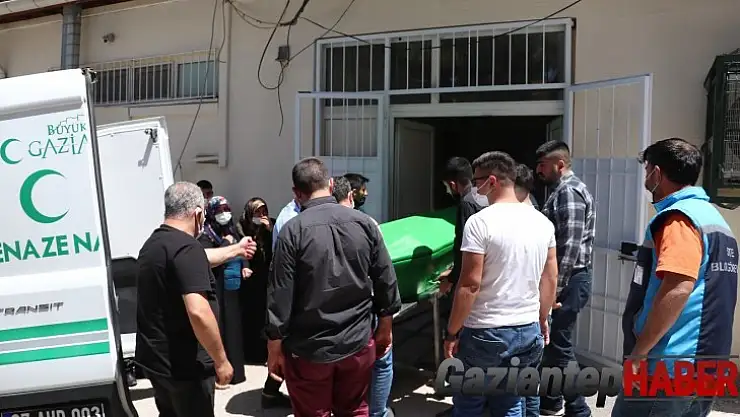 'Oruçluyum benimle tartışmayın' dedi kalbinden vurdular