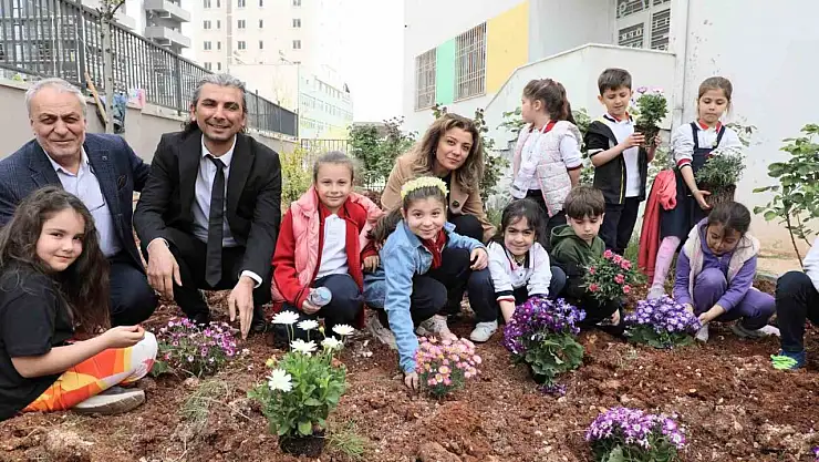 'Yeşil Okullar ve Doğanın Genç Savunucuları Projesi' ile minik eller toprağa hayat verdi