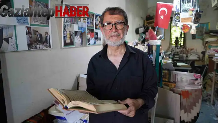 10 metrekarelik küçük dükkanında eskiyen kitaplara hayat veriyor