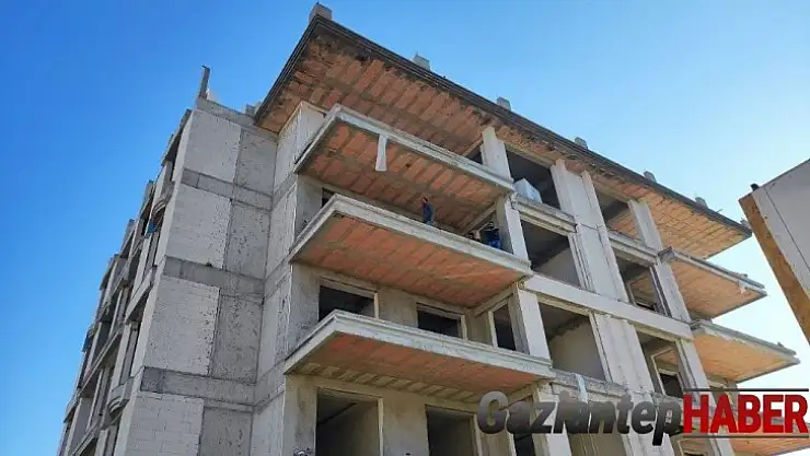 2 kardeşini inşaatta infaz etti