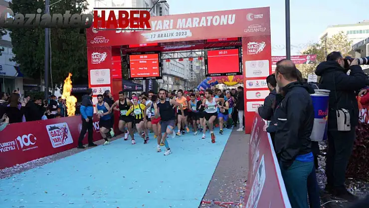 5. Gazi Yarı Maratonu bin 300 sporcunun katılımıyla gerşekleştirildi