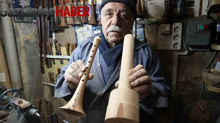 56 yıldır 7 metrekarelik iş yerinde zurna yapıyor