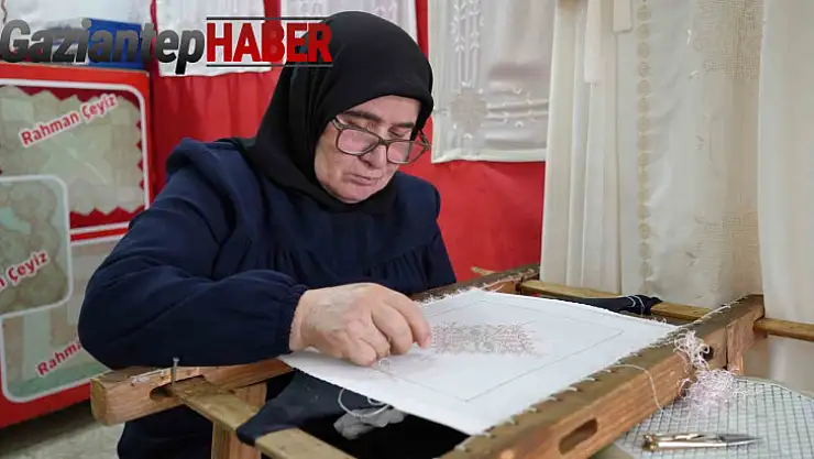 7 yaşında başladığı nakış işini 43 yıldır severek sürdürüyor