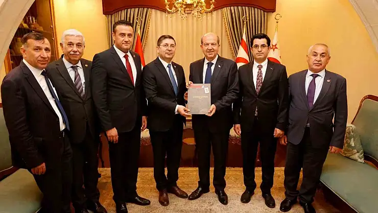 ABB Cumhurbaşkanı Tatar'ı ziyaret etti