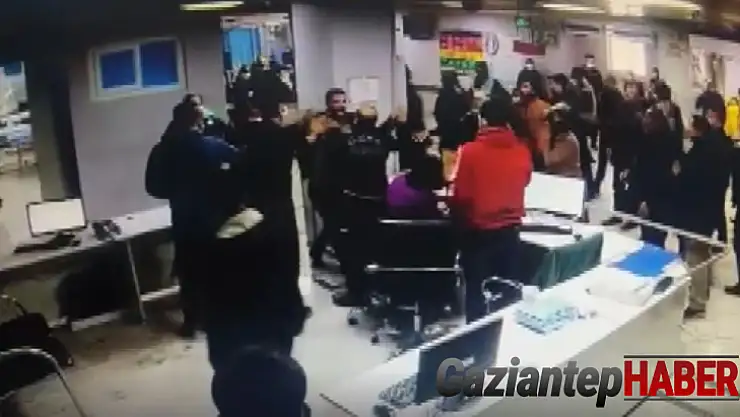 Acil Servis'te hasta yakınlarından sağlık görevlilerine yumruklu saldırı