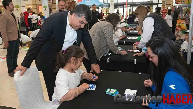 Akıl ve zeka oyunları ile bilimsel etkinlikler yoğun ilgi gördü