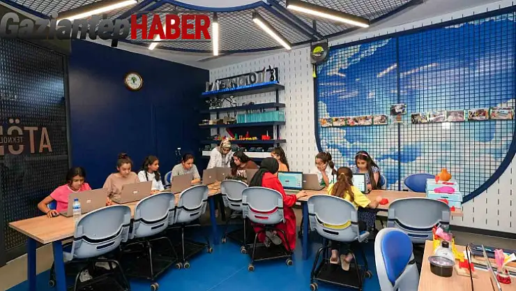 Anne ve çocuklar, bilim atölyelerinde eğitim gördüler