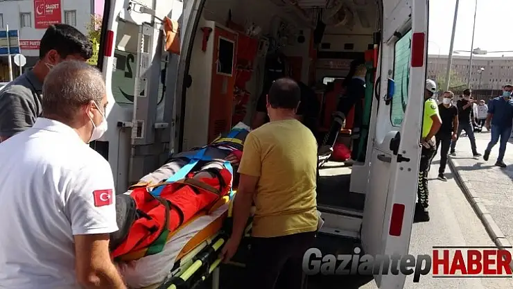 Araca çarpmamak için manevra yaptı, motosikleti devirdi