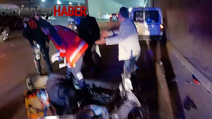Arızalanan araca çarpan motosiklet sürücüsü kurtarılamadı