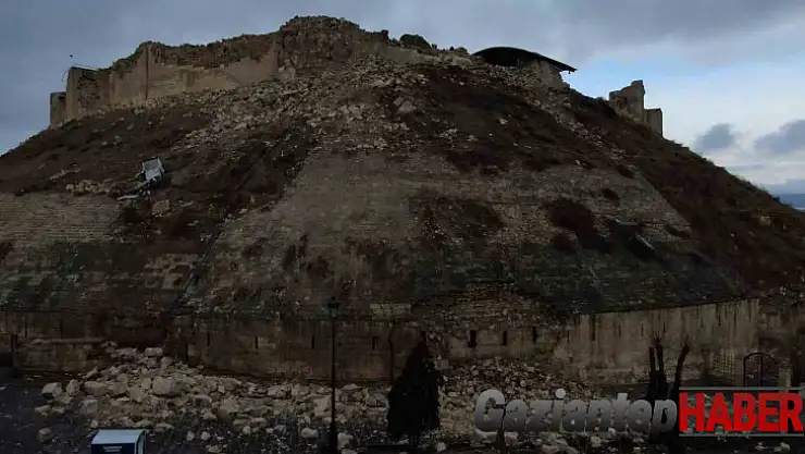 Asırlık Gaziantep kalesi yıkıldı