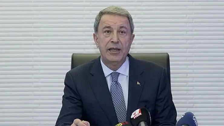 Bakan Akar, şehit ailelerine başsağlığı diledi
