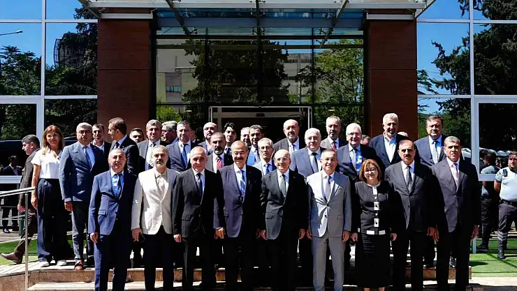 Bakan Şimşek, Gaziantep'te ekonomi değerlendirme toplantılarına katıldı