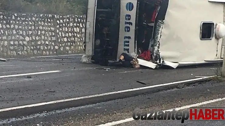 Bartın'da otomobil ile yolcu otobüsü çarpıştı: Ölü ve yaralılar var