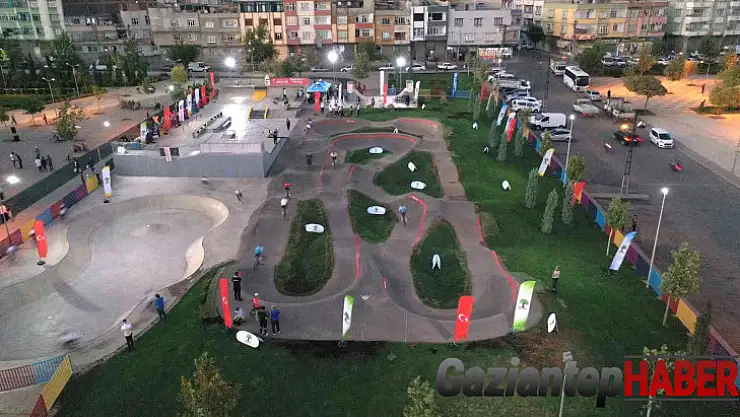 Bisiklet  gösterisi büyük  ilgi gördü