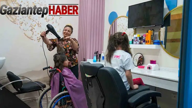 Büyükşehir Engelsiz Yaşam Merkezi'nde sevgi makası birimi açıldı
