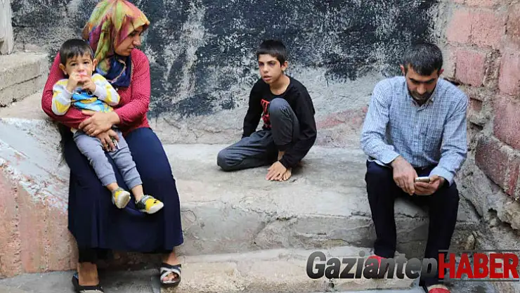 Çaresiz anne-baba otizmli çocuklarının eğitimi için destek istiyor
