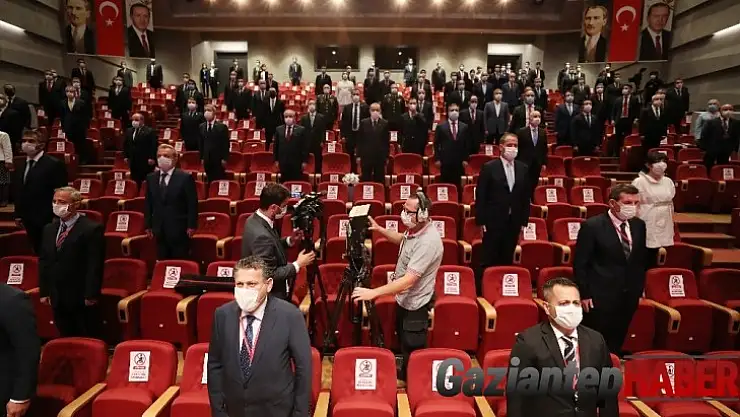 Cumhurbaşkanı Erdoğan: 'İstanbul'un Türk toprağı kimliğini sindirmekte zorlananlar bulunduğuna bir kez daha şahitlik ettik'