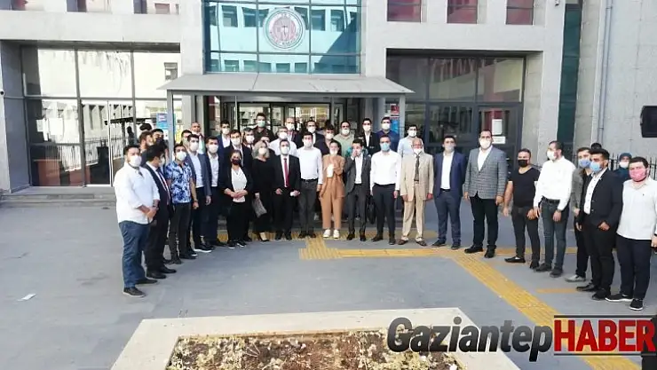 Cumhurbaşkanına hakaretle suçlanan CHP'li hakim karşısına çıktı