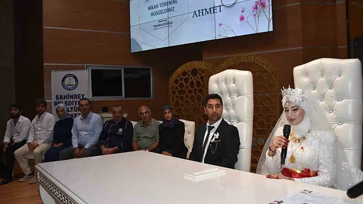 Depremzede çift 'kötü gün dostu' personelin nikah şahidi oldu