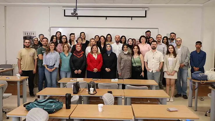 Dijital Görünürlük Atölyesi HKÜ Design Akademi'de gerçekleştirildi
