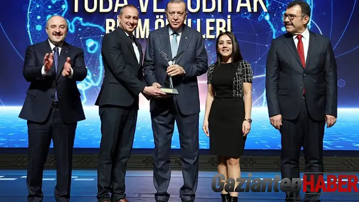 Erdoğan'dan HKÜ'ye ödül