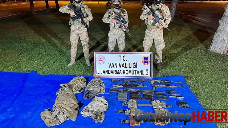 EREN ABLUKA-35 Operasyonunda teröristlere ait silah ve doküman ele geçirildi