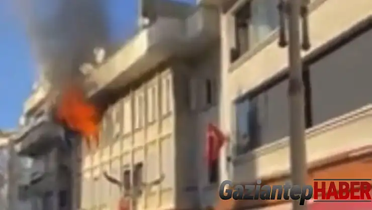 Evde çıkan yangın paniğe neden oldu